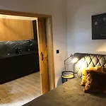 Julius Apartamento