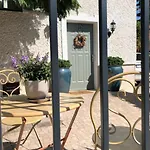 Julius Apartamento