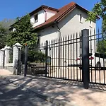 Julius Apartamento